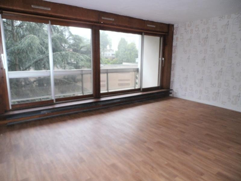 STUDIO A LOUER - ST ETIENNE - 44.21 m2 - 480 &euro; charges comprises par mois