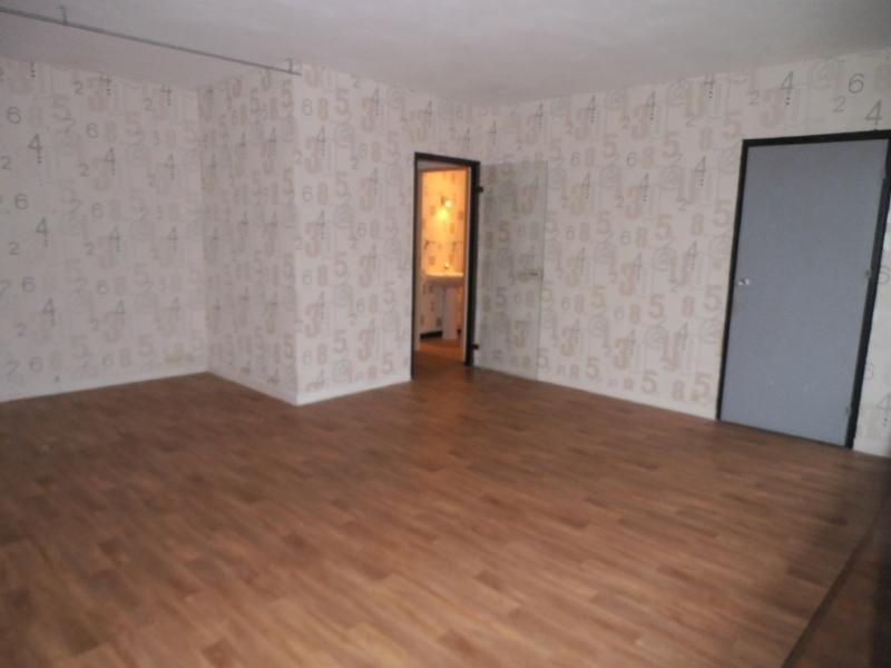 STUDIO A LOUER - ST ETIENNE - 44.21 m2 - 480 &euro; charges comprises par mois