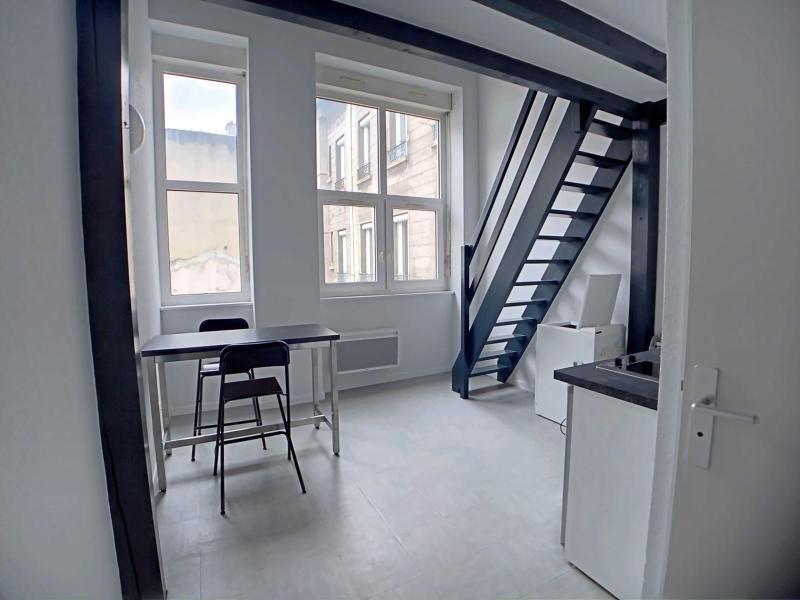 STUDIO A LOUER - ST ETIENNE - 26.31 m2 - 367 &euro; charges comprises par mois