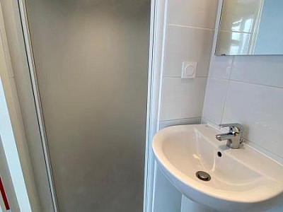 STUDIO A LOUER - ST ETIENNE - 18.9 m2 - 340 &euro; charges comprises par mois