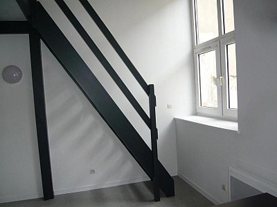 STUDIO A LOUER - ST ETIENNE - 23.83 m2 - 330 &euro; charges comprises par mois