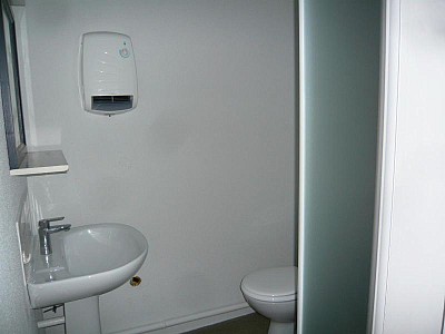 STUDIO A LOUER - ST ETIENNE - 23.83 m2 - 330 &euro; charges comprises par mois