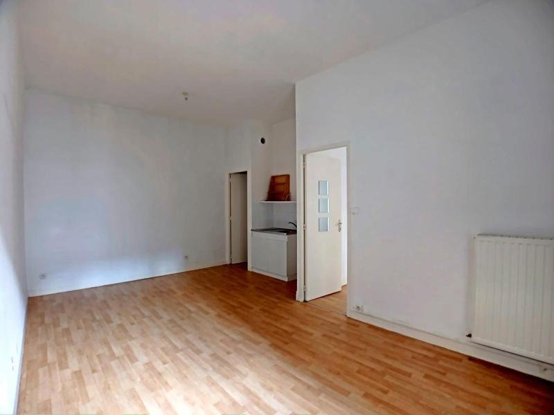 STUDIO A LOUER - ST ETIENNE - 35.55 m2 - 295 &euro; charges comprises par mois