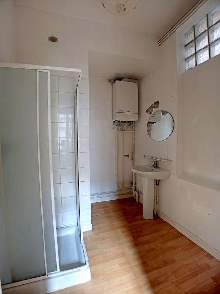 STUDIO A LOUER - ST ETIENNE - 35.55 m2 - 295 &euro; charges comprises par mois