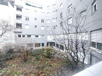 STUDIO A LOUER - ST ETIENNE - 23.87 m2 - 340 &euro; charges comprises par mois