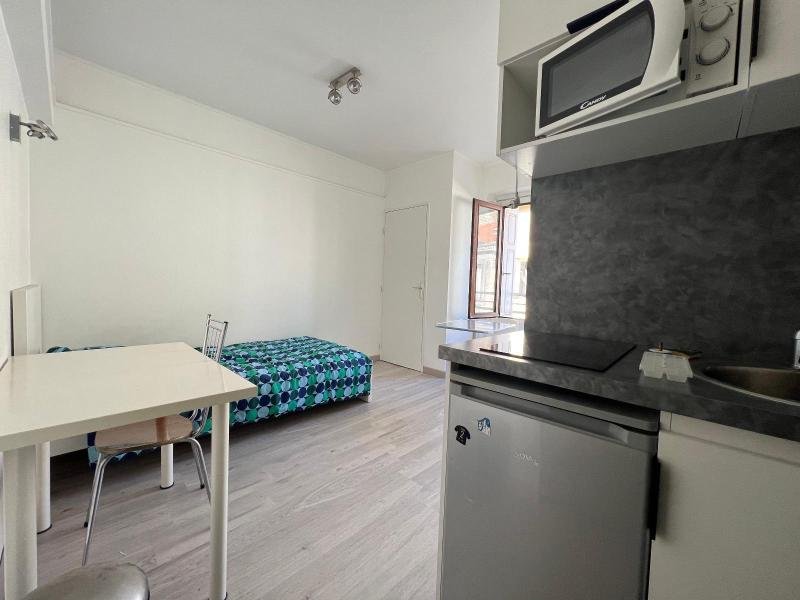 STUDIO A VENDRE - ST ETIENNE - 14 m2 - 26 000 &euro;