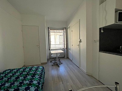 STUDIO A VENDRE - ST ETIENNE - 14 m2 - 26 000 &euro;