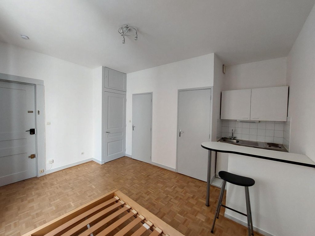 STUDIO A VENDRE - ST ETIENNE Centre Ville - 17.7 m2 - 38 500 &euro;