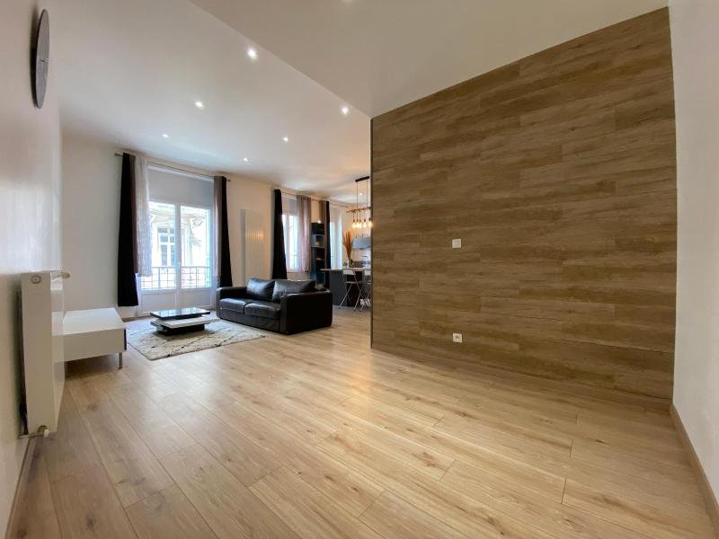 APPARTEMENT T2 A LOUER - ST ETIENNE - 68 m2 - 670 &euro; charges comprises par mois