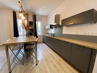 APPARTEMENT T2 A LOUER - ST ETIENNE - 68 m2 - 670 &euro; charges comprises par mois