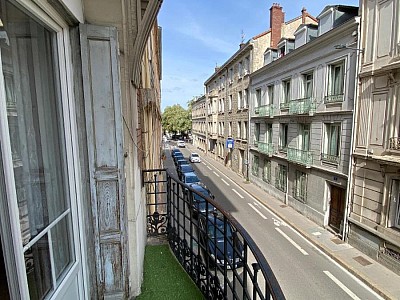 APPARTEMENT T2 A LOUER - ST ETIENNE - 68 m2 - 670 &euro; charges comprises par mois
