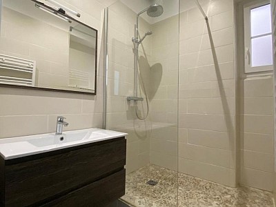 APPARTEMENT T2 A LOUER - ST ETIENNE - 68 m2 - 670 &euro; charges comprises par mois