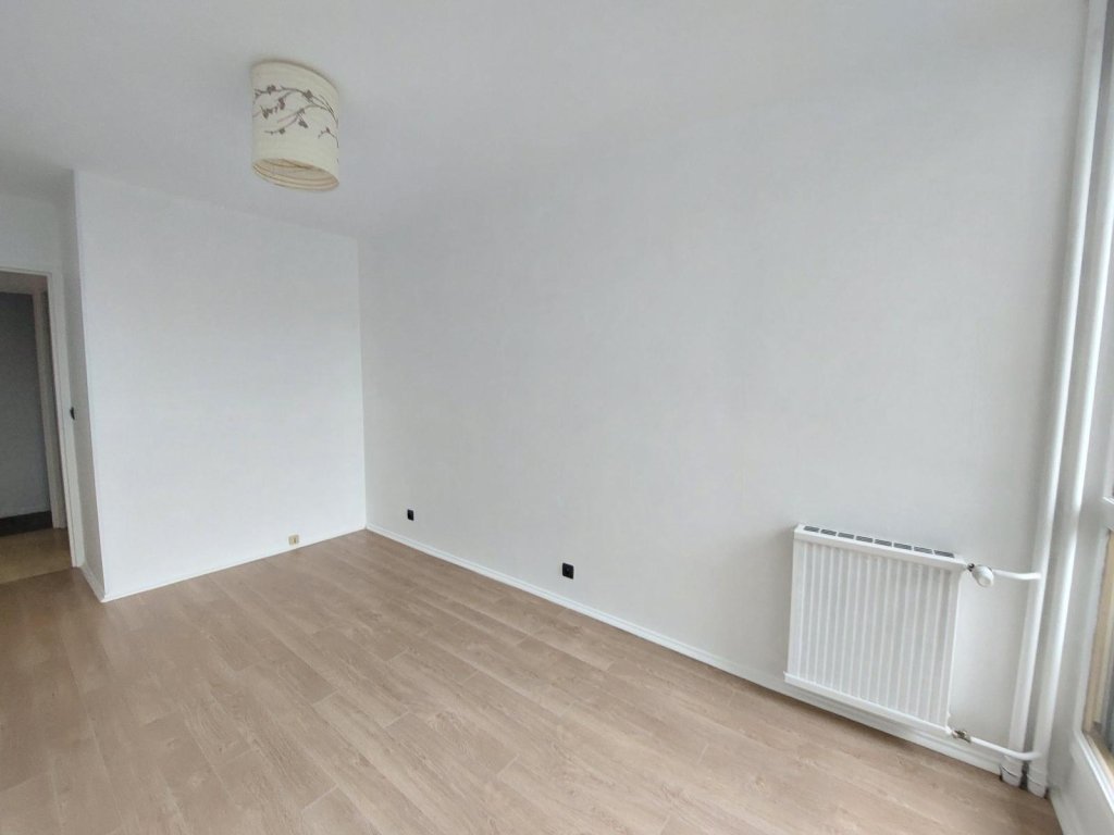 APPARTEMENT T2 A LOUER - ST ETIENNE - 52.34 m2 - 570 &euro; charges comprises par mois