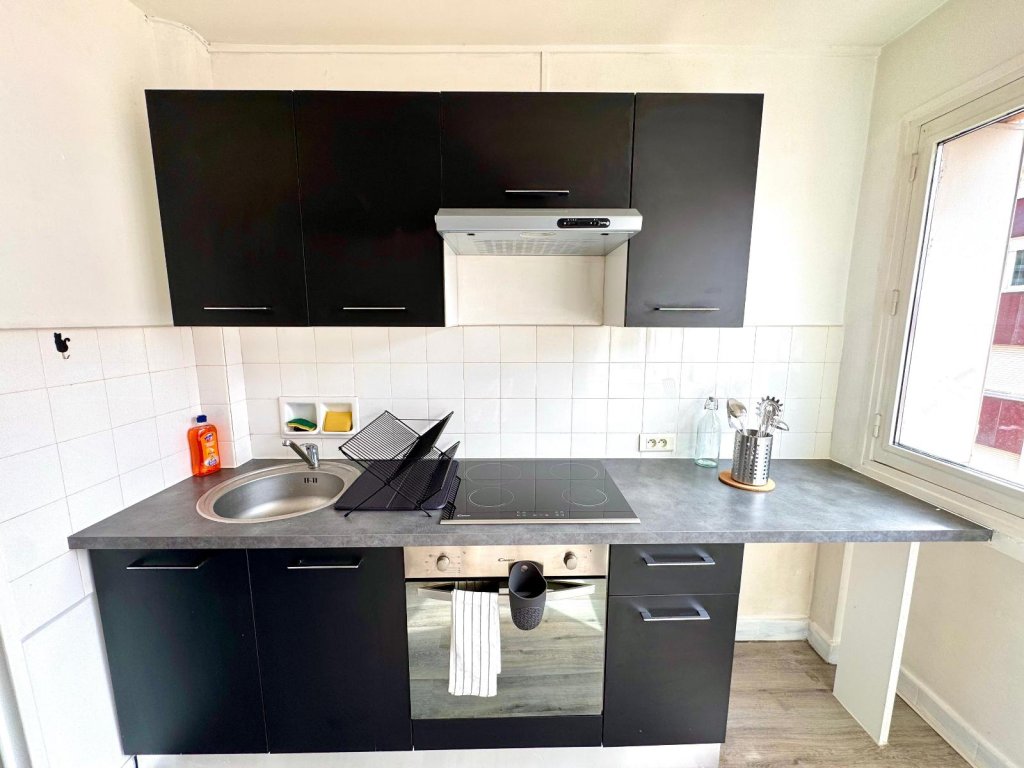 APPARTEMENT T2 A LOUER - ST ETIENNE - 38 m2 - 550 &euro; charges comprises par mois