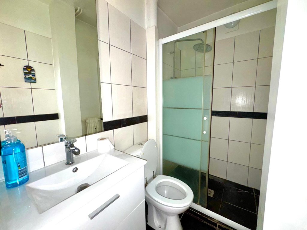 APPARTEMENT T2 A LOUER - ST ETIENNE - 38 m2 - 550 &euro; charges comprises par mois
