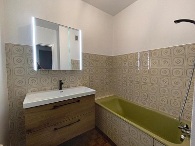 APPARTEMENT T2 A LOUER - ST ETIENNE - 50.14 m2 - 500 &euro; charges comprises par mois