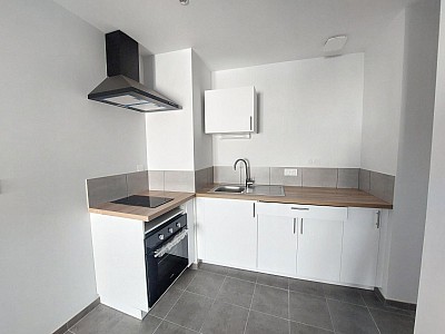 APPARTEMENT T2 A LOUER - ST ETIENNE - 34.07 m2 - 515 &euro; charges comprises par mois