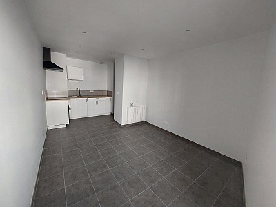 APPARTEMENT T2 A LOUER - ST ETIENNE - 34.07 m2 - 515 &euro; charges comprises par mois
