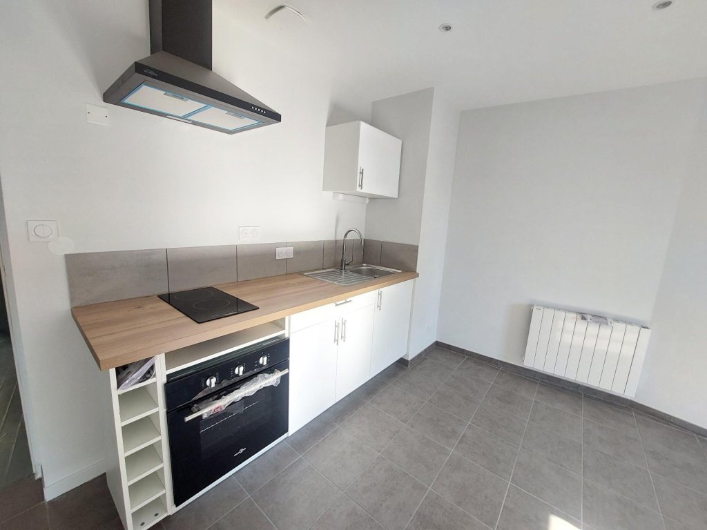 APPARTEMENT T2 A LOUER - ST ETIENNE - 36.3 m2 - 515 &euro; charges comprises par mois