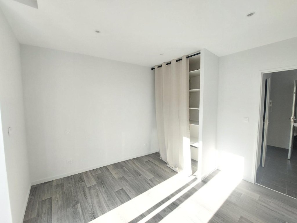 APPARTEMENT T2 A LOUER - ST ETIENNE - 36.3 m2 - 515 &euro; charges comprises par mois