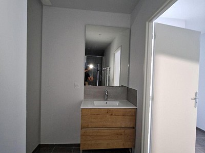 APPARTEMENT T2 A LOUER - ST ETIENNE - 34.21 m2 - 520 &euro; charges comprises par mois