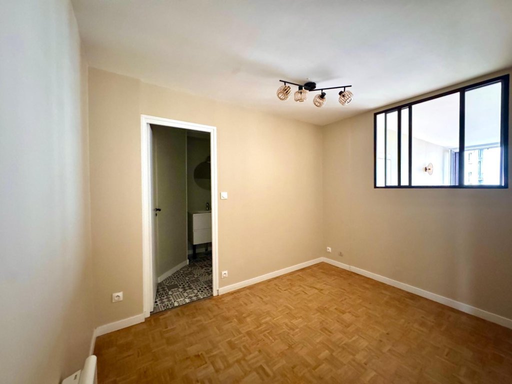 APPARTEMENT T2 A LOUER - ST ETIENNE - 47.74 m2 - 545 &euro; charges comprises par mois