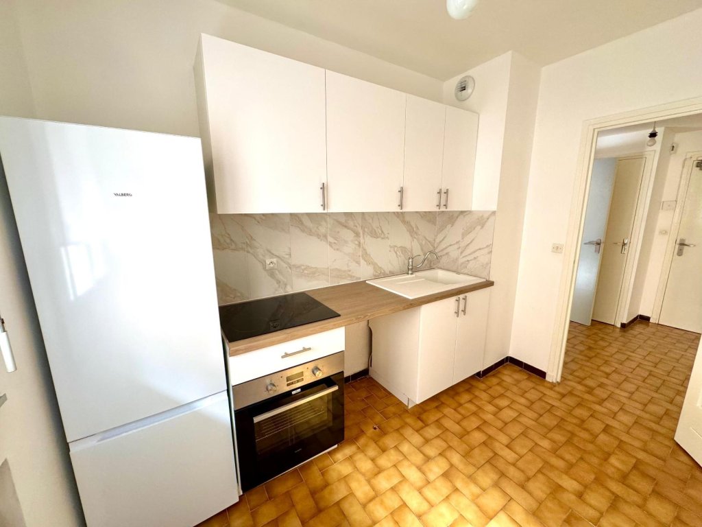 APPARTEMENT T2 A LOUER - ST ETIENNE - 40.56 m2 - 510 &euro; charges comprises par mois