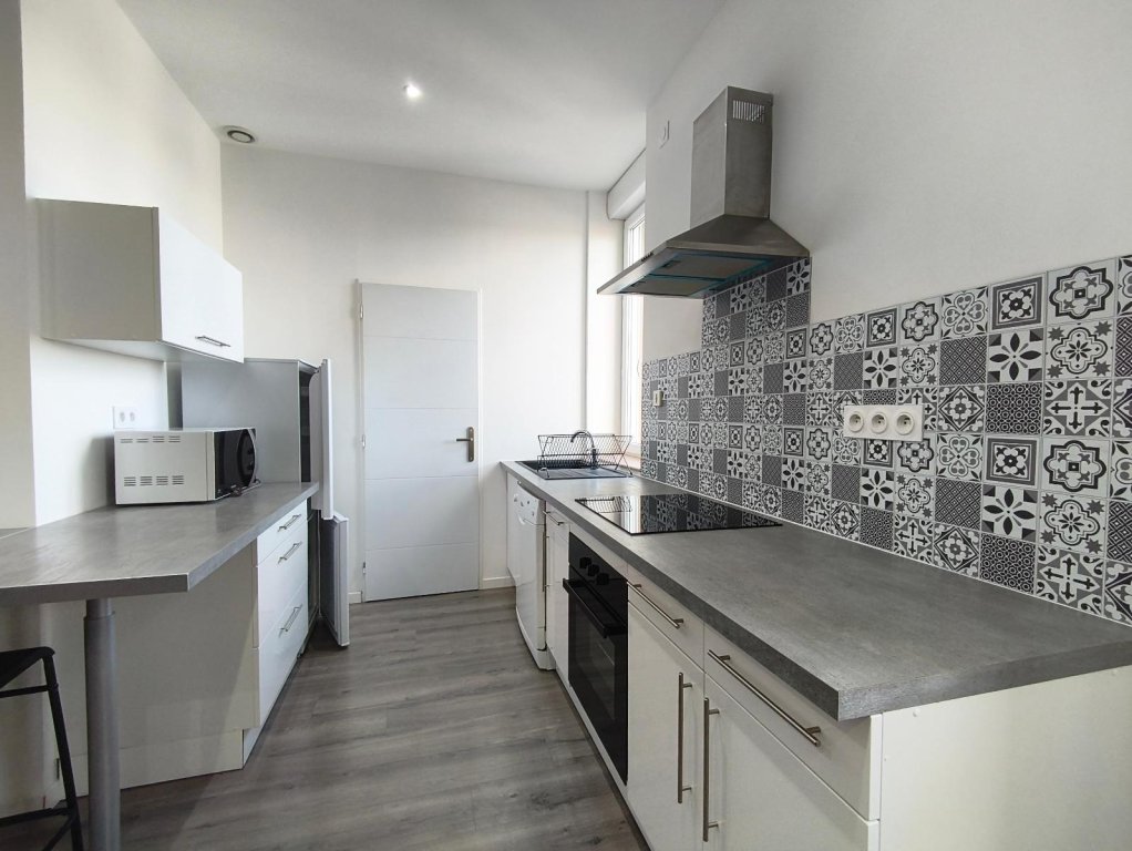 APPARTEMENT T2 A LOUER - ST ETIENNE - 53.93 m2 - 590 &euro; charges comprises par mois