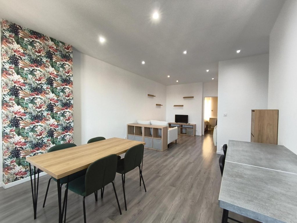 APPARTEMENT T2 A LOUER - ST ETIENNE - 53.93 m2 - 590 &euro; charges comprises par mois
