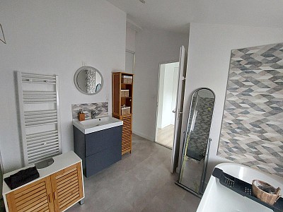 APPARTEMENT T2 A LOUER - ST ETIENNE - 61.02 m2 - 640 &euro; charges comprises par mois