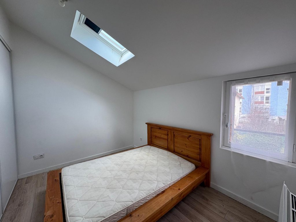 APPARTEMENT T2 A LOUER - ST ETIENNE - 61.02 m2 - 640 &euro; charges comprises par mois
