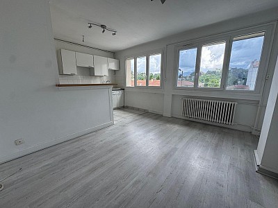 APPARTEMENT T2 A LOUER - ST ETIENNE - 39.17 m2 - 420 &euro; charges comprises par mois