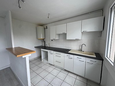 APPARTEMENT T2 A LOUER - ST ETIENNE - 39.17 m2 - 420 &euro; charges comprises par mois