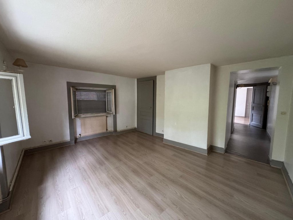 APPARTEMENT T2 A LOUER - ST ETIENNE - 42 m2 - 430 &euro; charges comprises par mois