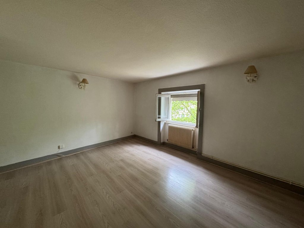 APPARTEMENT T2 A LOUER - ST ETIENNE - 42 m2 - 430 &euro; charges comprises par mois