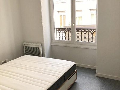 APPARTEMENT T2 A LOUER - ST ETIENNE - 29.48 m2 - 430 &euro; charges comprises par mois