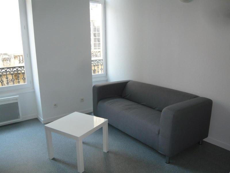 APPARTEMENT T2 A LOUER - ST ETIENNE - 29.48 m2 - 430 &euro; charges comprises par mois