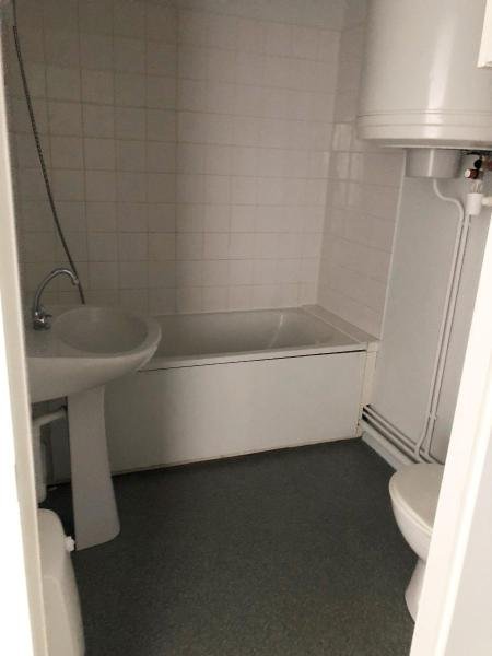 APPARTEMENT T2 A LOUER - ST ETIENNE - 29.48 m2 - 430 &euro; charges comprises par mois