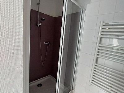 APPARTEMENT T2 A LOUER - ST ETIENNE - 80 m2 - 545 € charges comprises par mois