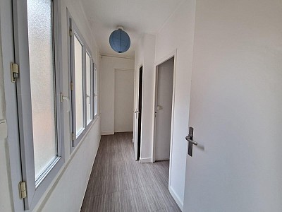 APPARTEMENT T2 A LOUER - ST ETIENNE - 80 m2 - 545 € charges comprises par mois
