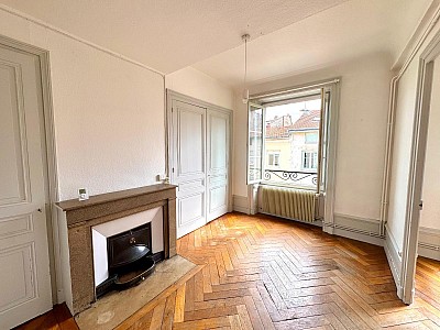 APPARTEMENT T2 A LOUER - ST ETIENNE - 39.06 m2 - 420 &euro; charges comprises par mois