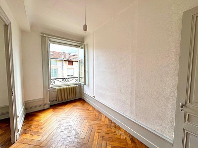 APPARTEMENT T2 A LOUER - ST ETIENNE - 39.06 m2 - 420 &euro; charges comprises par mois