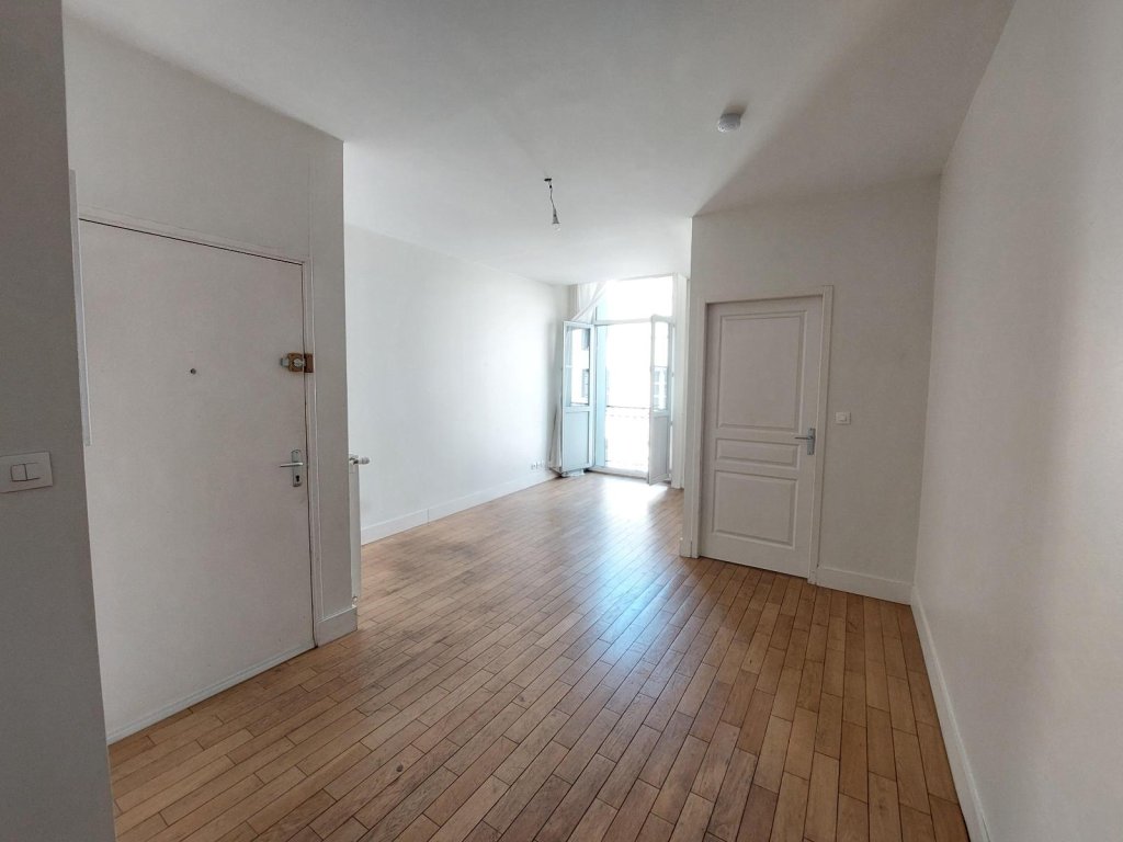 APPARTEMENT T2 A LOUER - ST ETIENNE - 39.36 m2 - 415 &euro; charges comprises par mois
