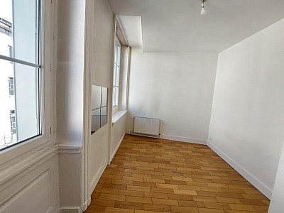 APPARTEMENT T2 A LOUER - ST ETIENNE - 39.36 m2 - 415 &euro; charges comprises par mois