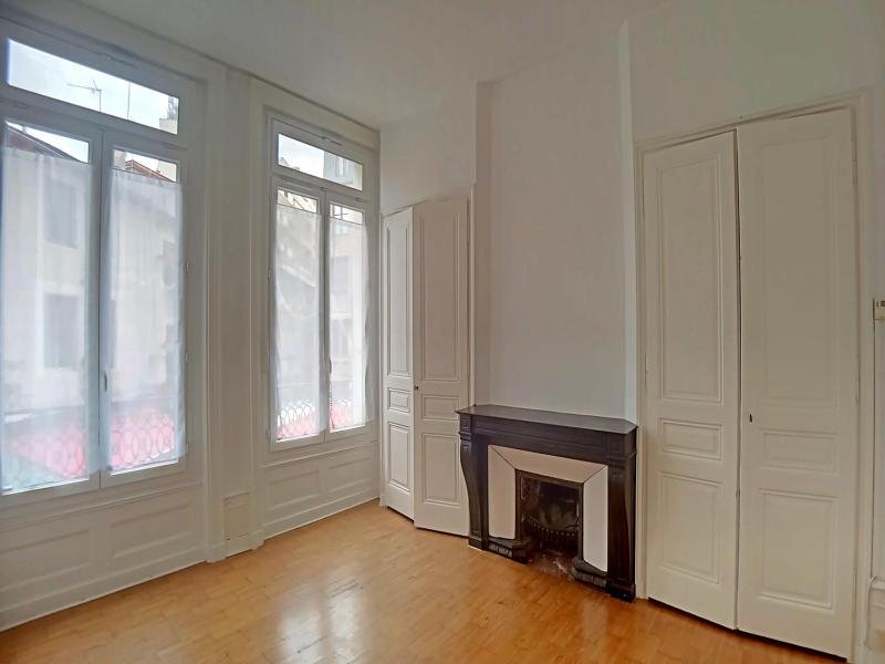 APPARTEMENT T2 A LOUER - ST ETIENNE - 37.1 m2 - 395 &euro; charges comprises par mois