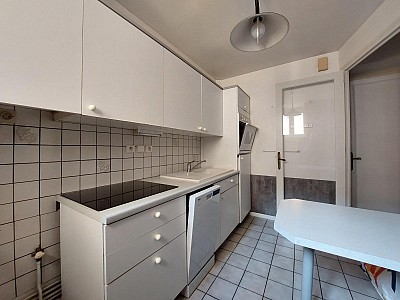 APPARTEMENT T2 A LOUER - ST ETIENNE - 65.72 m2 - 615 &euro; charges comprises par mois