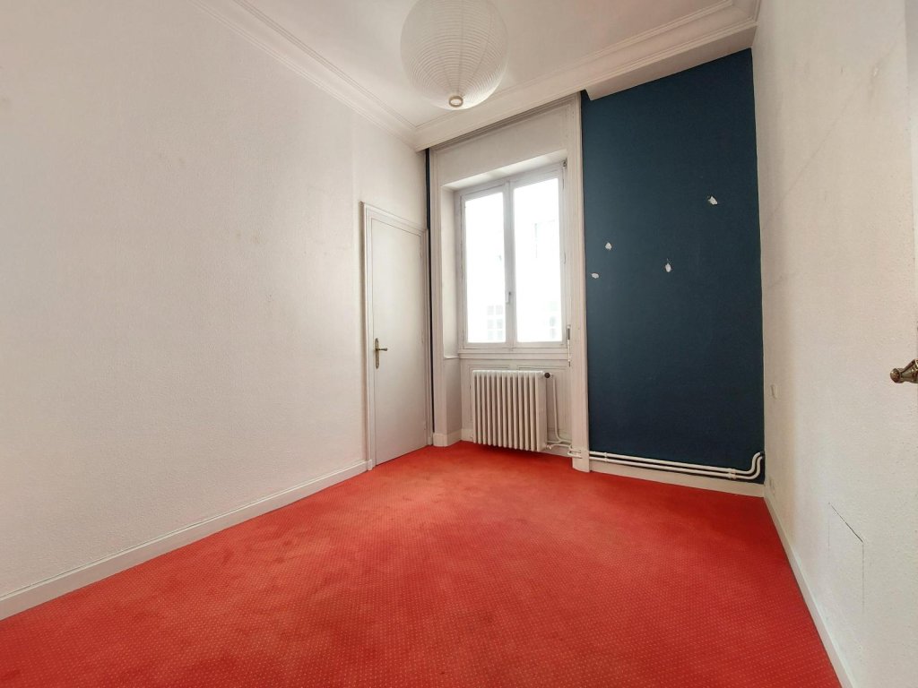 APPARTEMENT T2 A LOUER - ST ETIENNE - 65.72 m2 - 615 &euro; charges comprises par mois