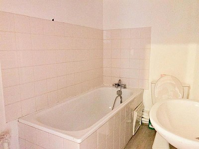 APPARTEMENT T2 A LOUER - ST ETIENNE - 56.33 m2 - 470 &euro; charges comprises par mois