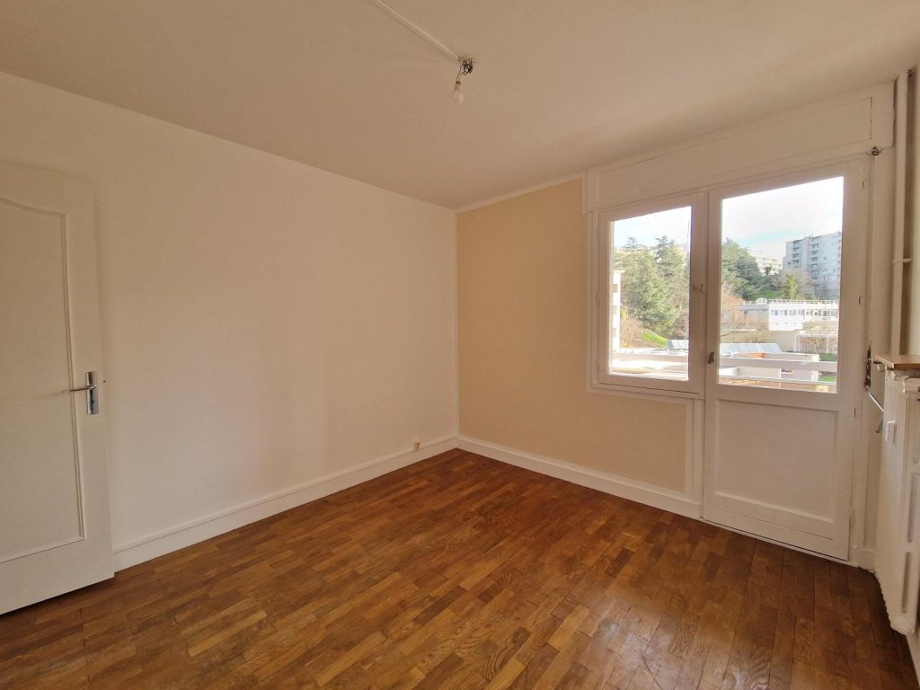 APPARTEMENT T2 A LOUER - ST ETIENNE - 43.03 m2 - 560 &euro; charges comprises par mois