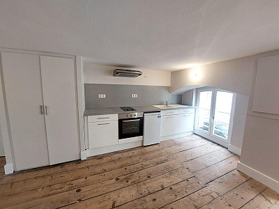 APPARTEMENT T2 A LOUER - ST ETIENNE - 49 m2 - 440 &euro; charges comprises par mois